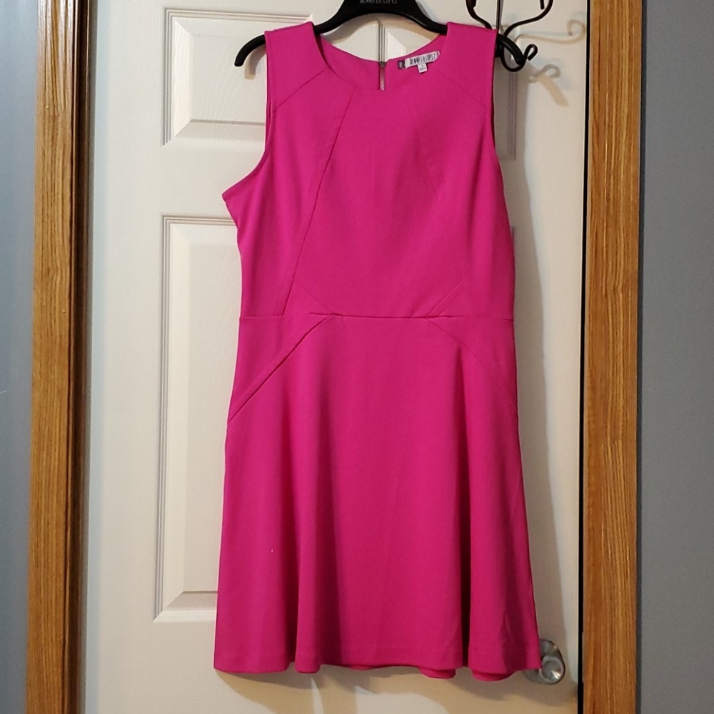 JENIFER LOPEZ DRESS NWOT